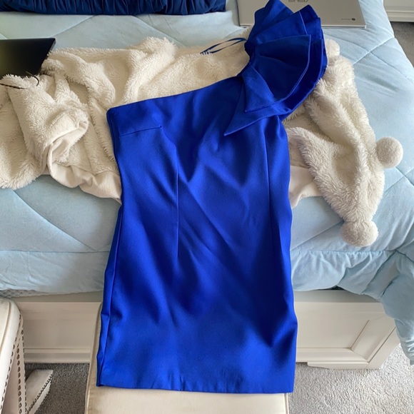 Blue Ruffle Sleeve Mini Dress - Picture 2 of 4
